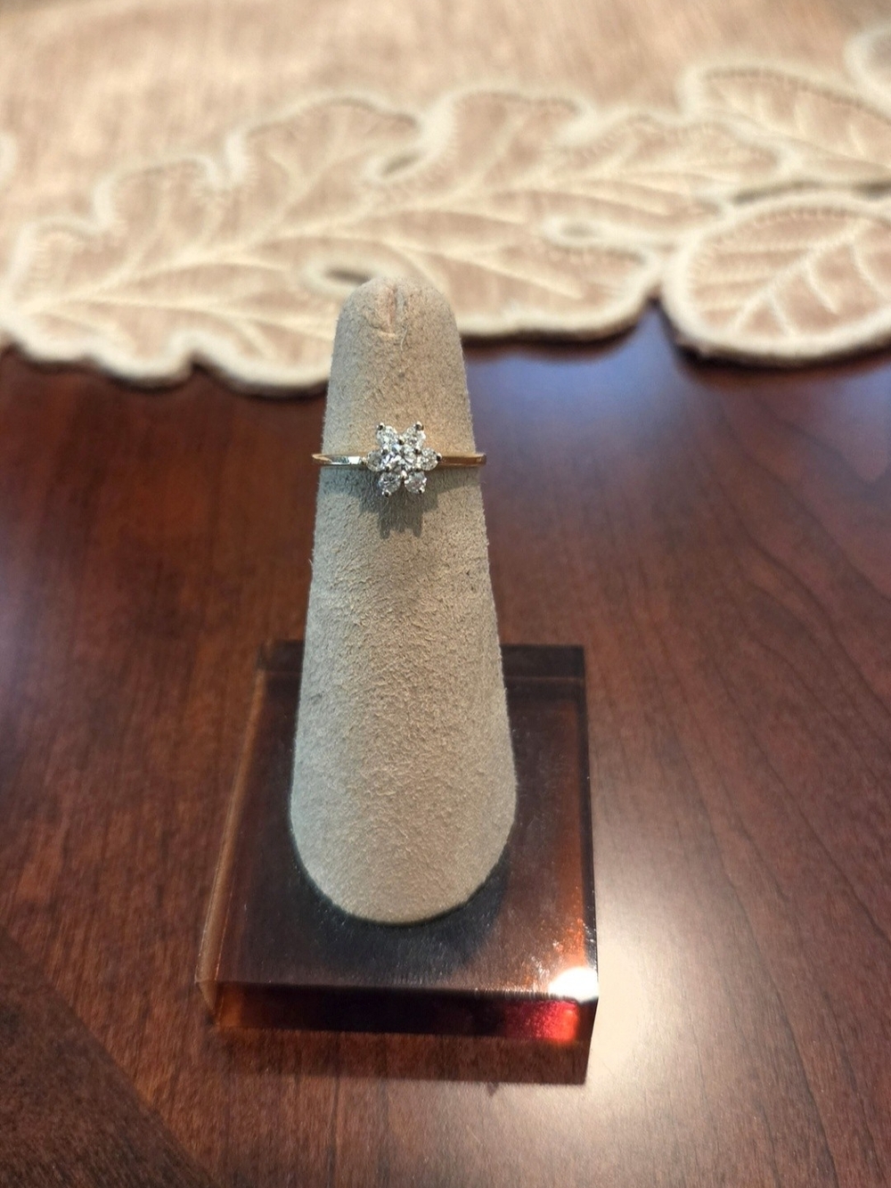 14K Diamond Flower Ring